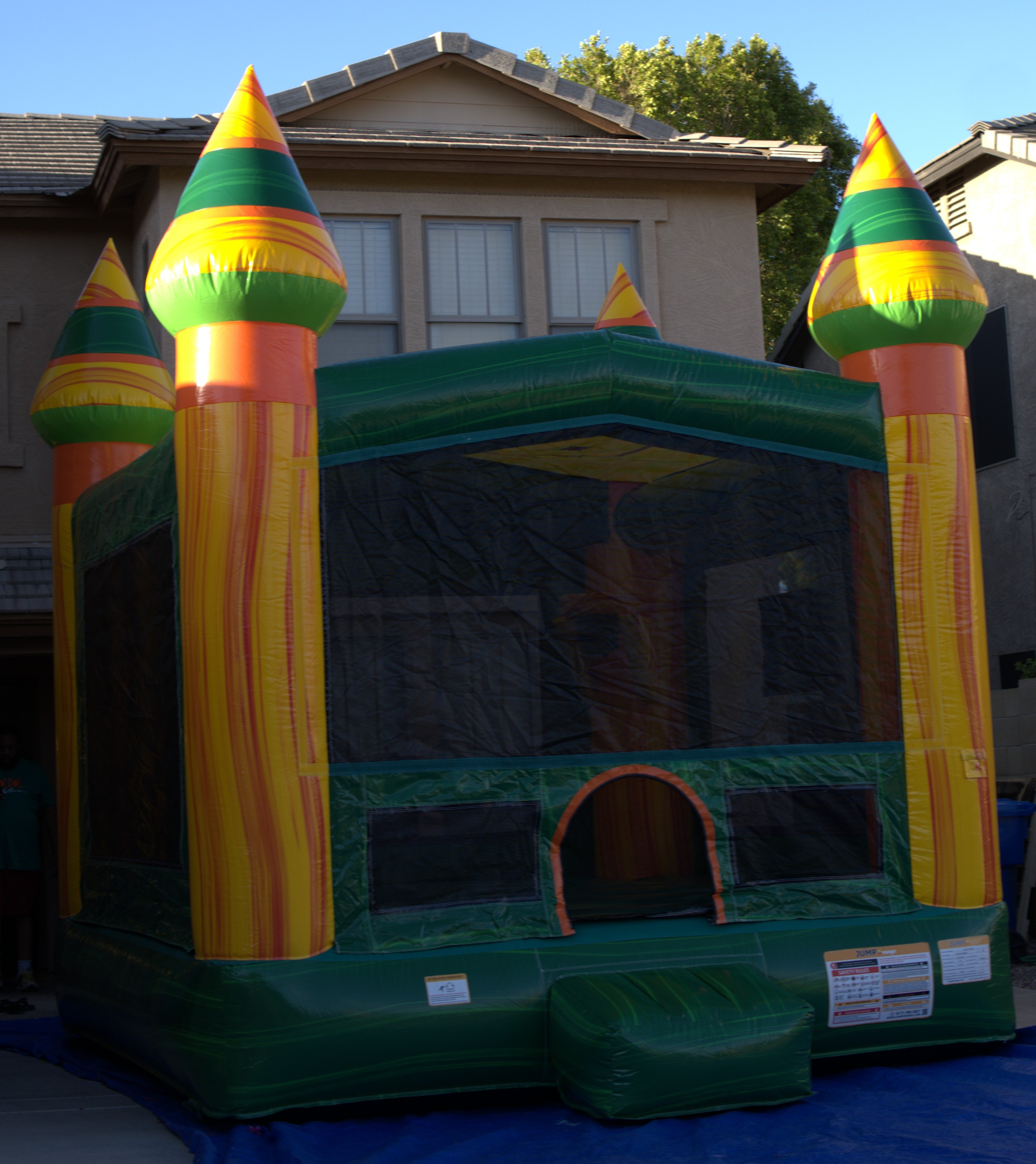 Green bounce house rental in Avondale Arizona